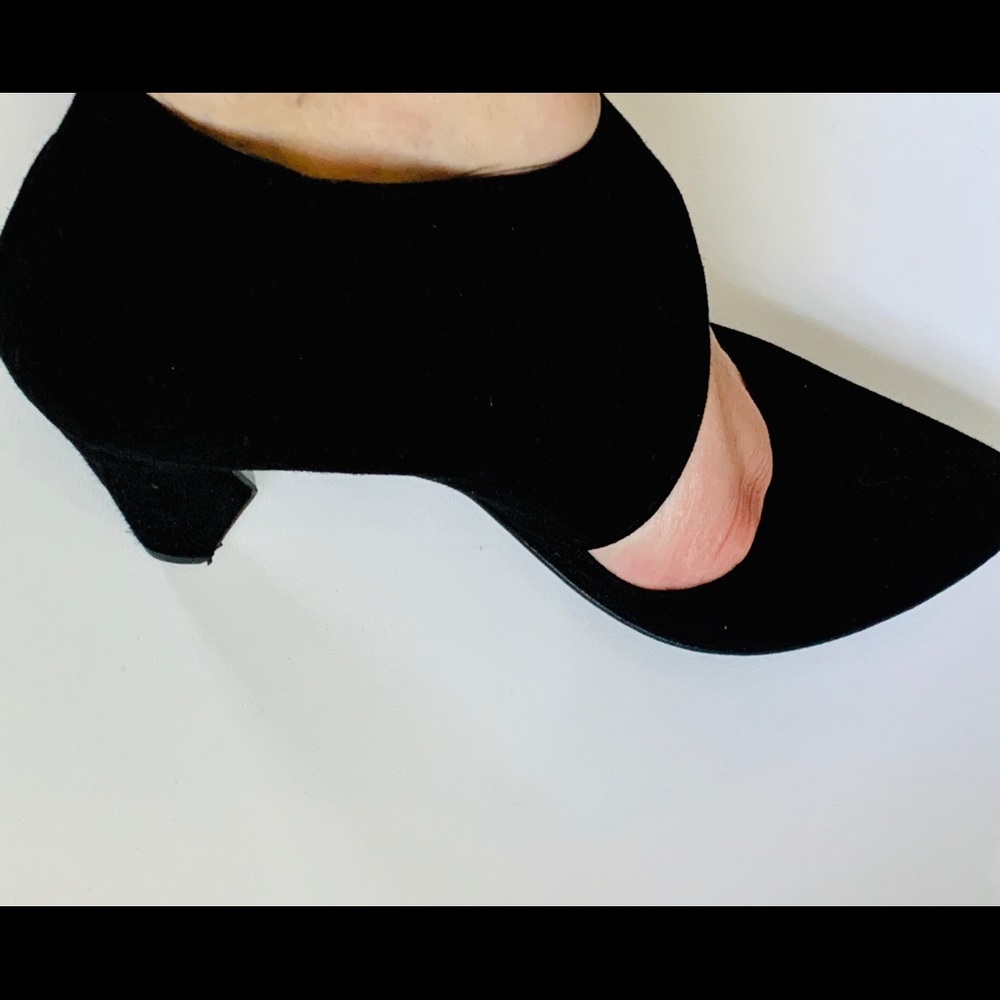 Sigerson Morrison black suede heels